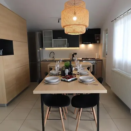 Cozy Designed & Sea View Sulye, Sibenik Жаборич