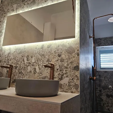 Cozy Designed & Sea View Sulye, Sibenik