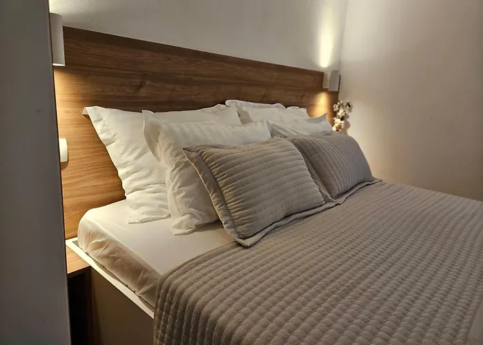 Cozy Designed & Sea View Sulye, Sibenik * 扎博里克