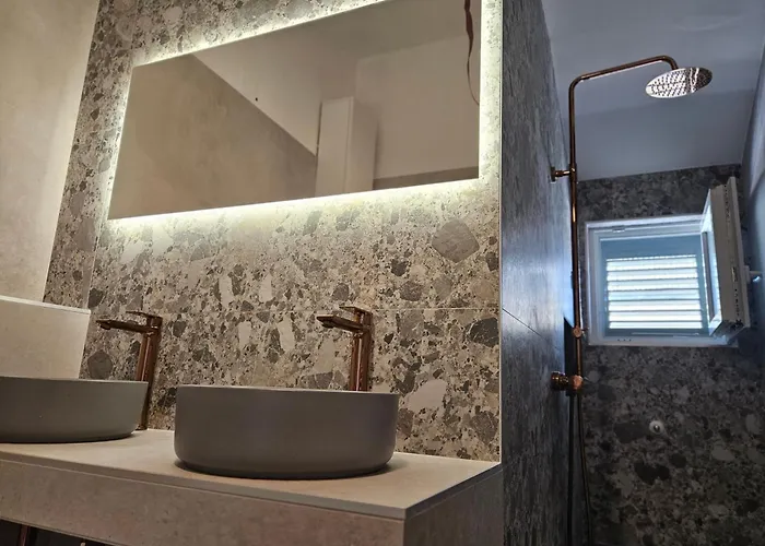 Cozy Designed & Sea View Sulye, Sibenik